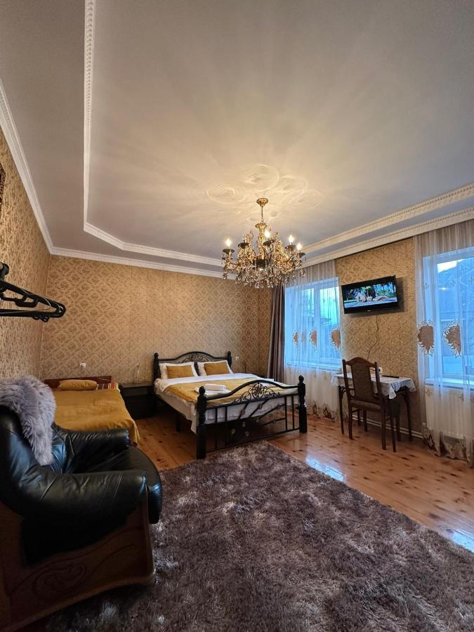 Guest House Elguja Qushashvili Stepantsminda Exterior photo